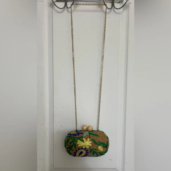 Embroidered Floral Cork Crossbody/Clutch Bag in Brown and Green - Picture 5 of 7